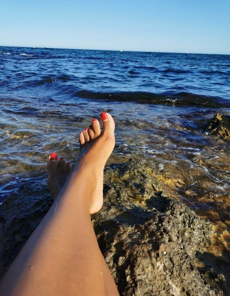 feetofmelanie erotic pornstar image