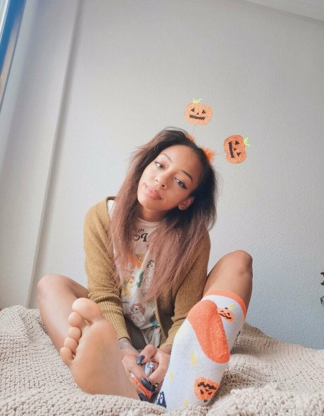 feetofmelanie exclusive model gallery