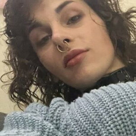 Dahlia Crimson model sexy picture