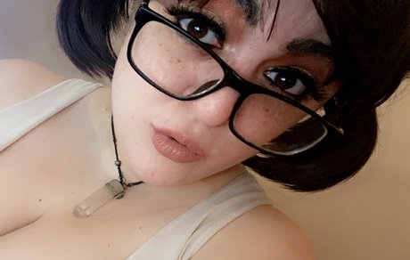 vlehanex3 adult star images