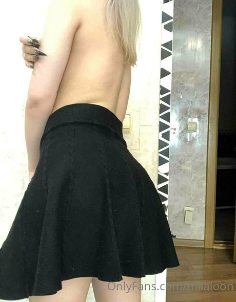 milaloon pretty pornstar img