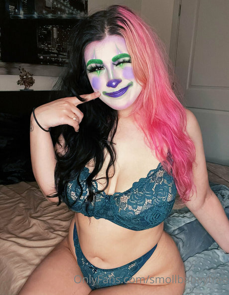 smollbabeyfree naked star photos