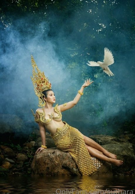 suthara model porn photo