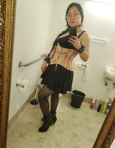 Missblissrose pretty pornstar galleries