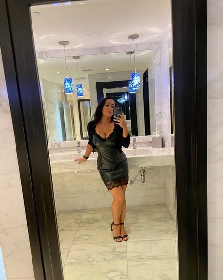 Nikki Geeks pornstar perfect pic