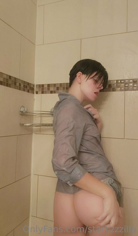 starkzzzilla pornographic star image