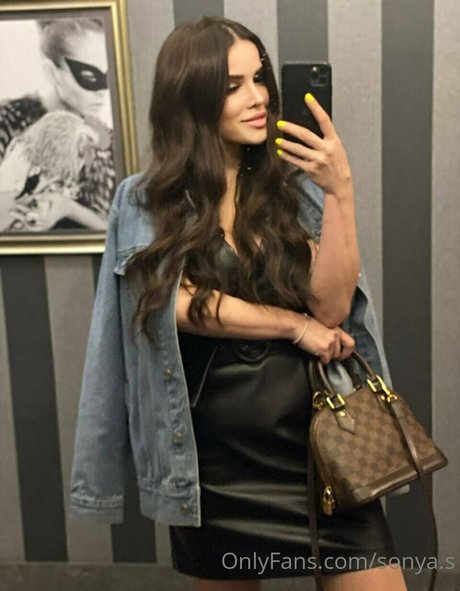 sonya s hd actress pictures