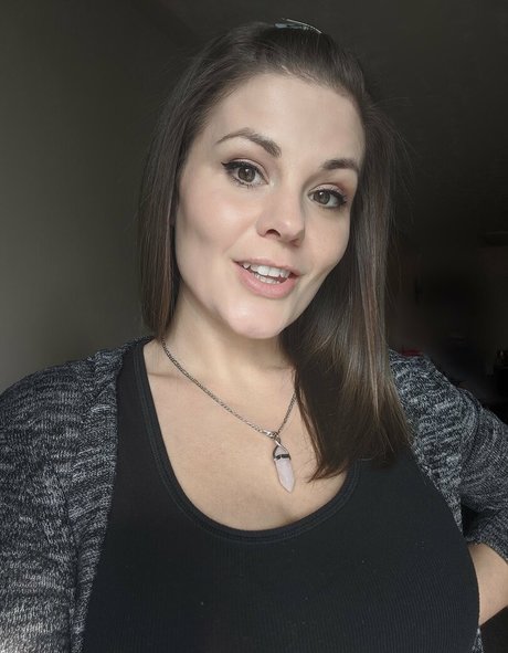 emberblazexxx pornstar pretty pic