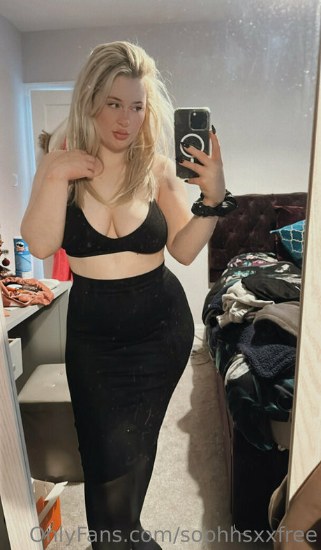 sophhsxxfree pornographic model img