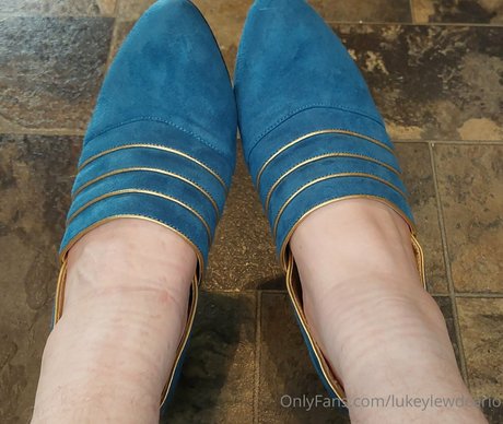 hairy legs onlyfans sexy naked images