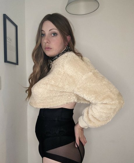 ponycd high quality model photos