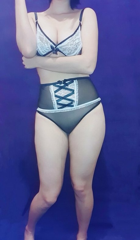 stingraish naked star archive