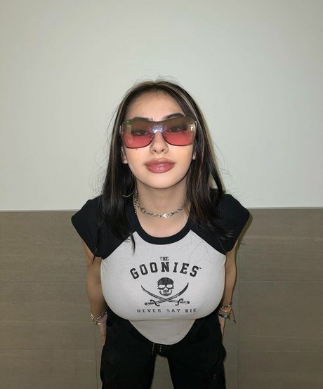 Sisterbryana pornstar naked pic