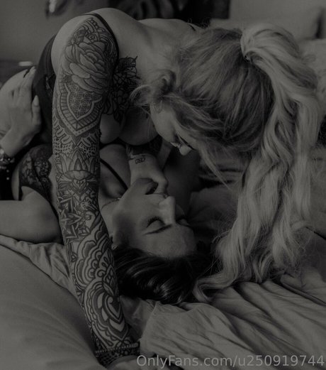 sarahmeeeow Profile Photo