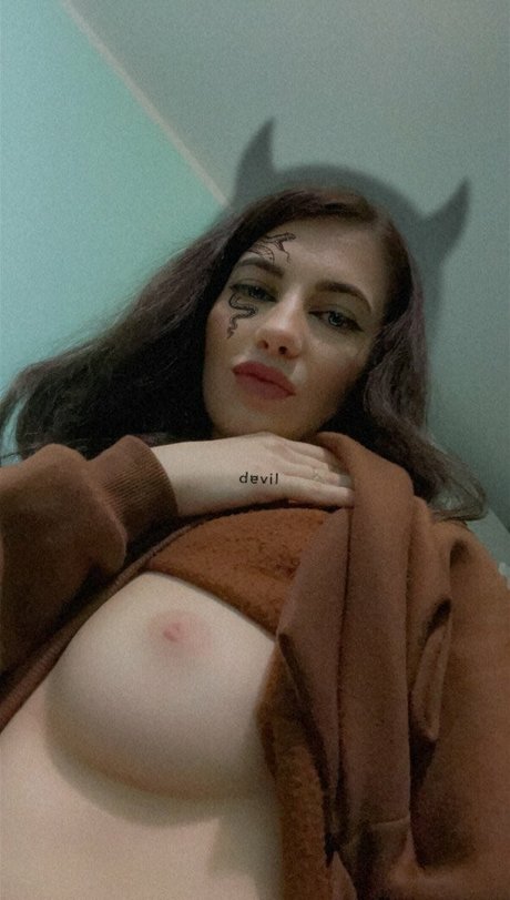 DivineGoddess model image