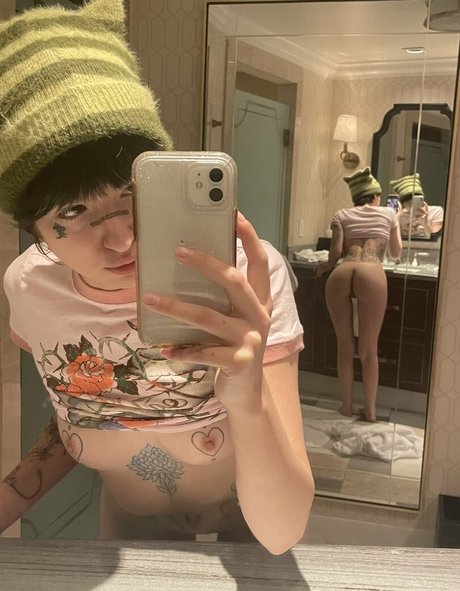 Tattoobabe nice actress pic