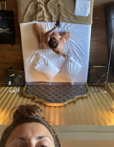 xeniahelleincgoddess hot star image