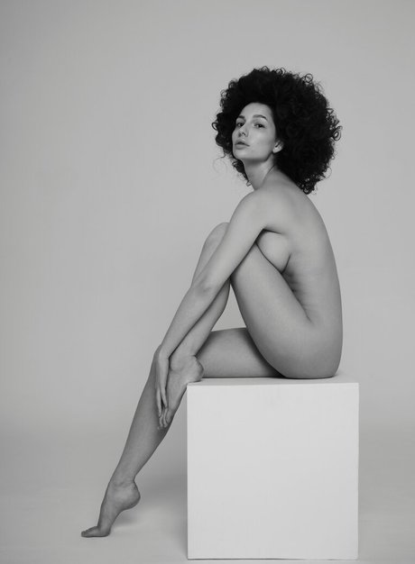 Shaginakate nice actress photo