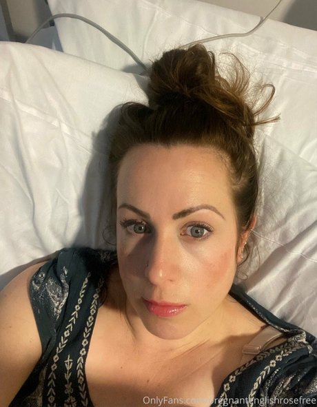 Pregnant English Rose exclusive actress photo