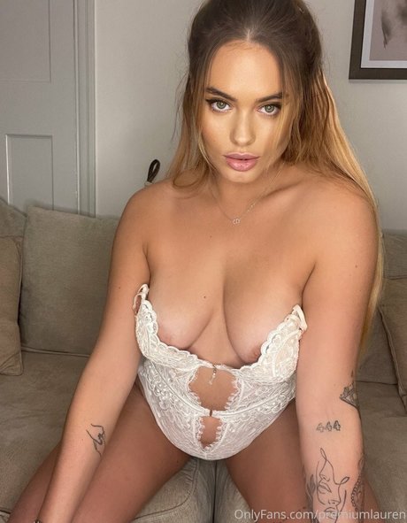 Your Brat perfect actress pics