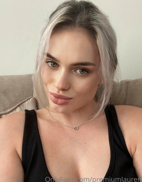 Your Brat erotic model archive