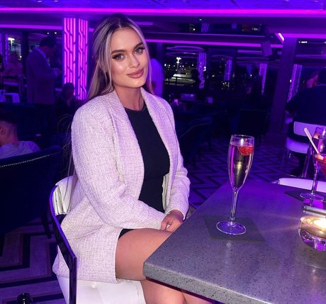 small onlyfans art nude pic