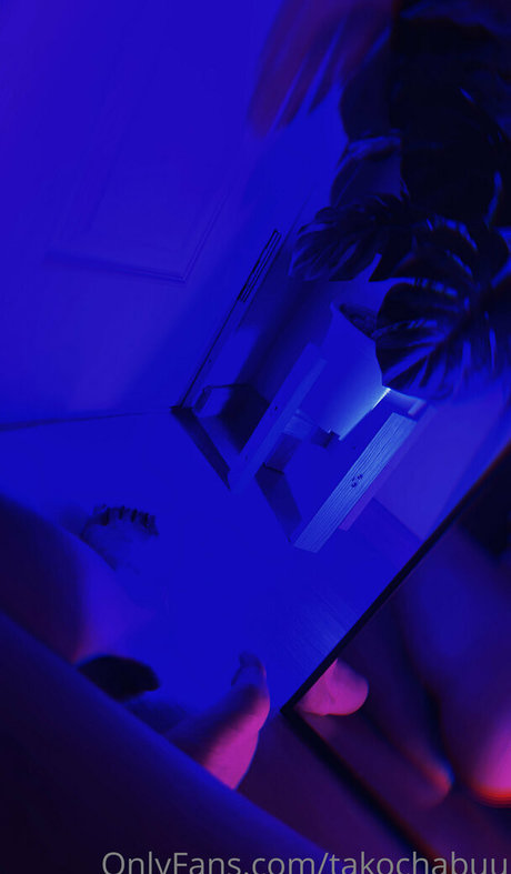takochabuu model hot image