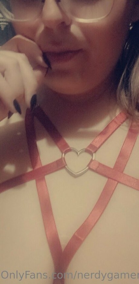 nerdygamermom89 nudes actress picture