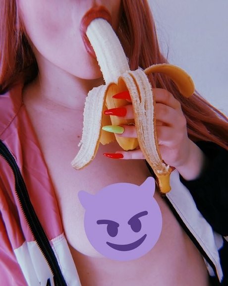 Eva Moon top actress picture