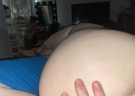 onlykrissy art actress pics