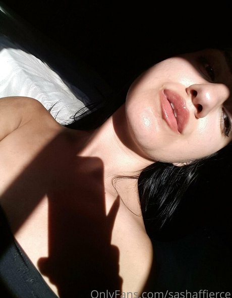 sashaffierce erotic star pic