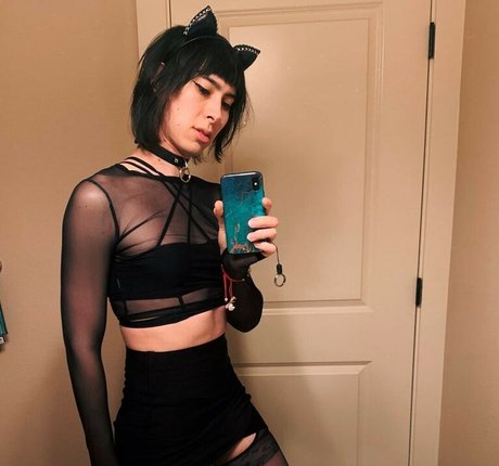 Ashley Adamson porn actress galleries