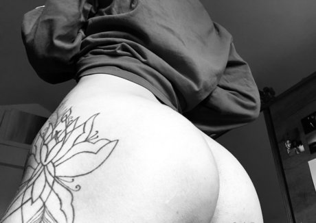 eshea model adult img