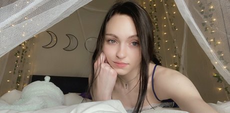lilbabyjofree pornstar erotic img