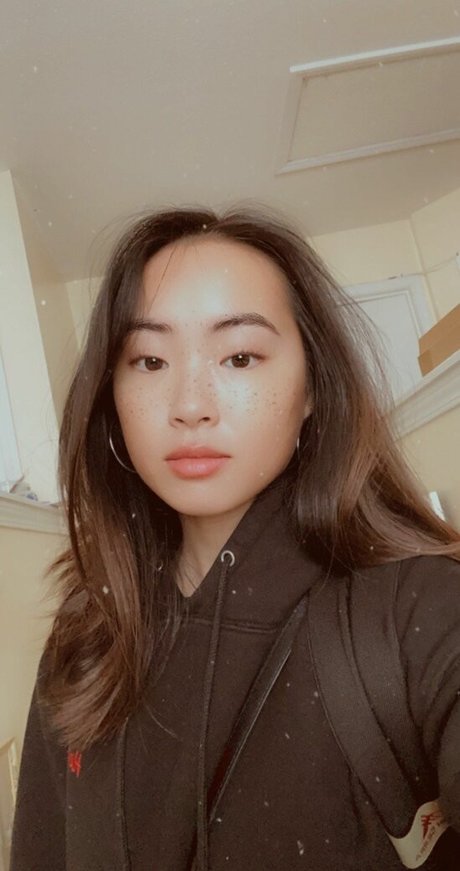 Goddessjun model naked pic