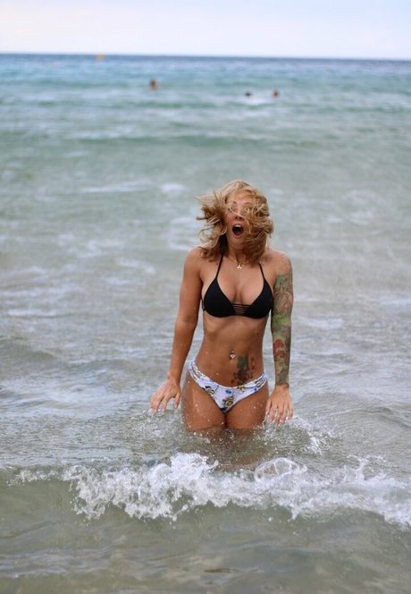 Sagittarinaficial high quality actress pic