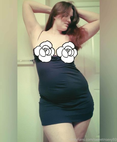 sweetnsexy93 naked pornstar image