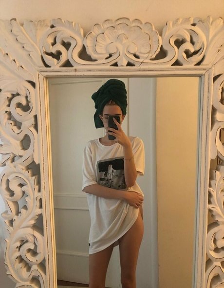 kvry22 star top image