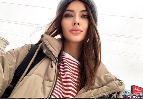 college girl onlyfans beautiful naked image