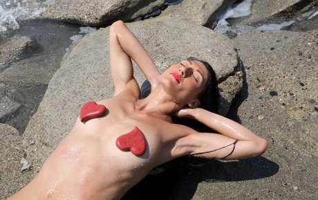 british blonde onlyfans xxx photos