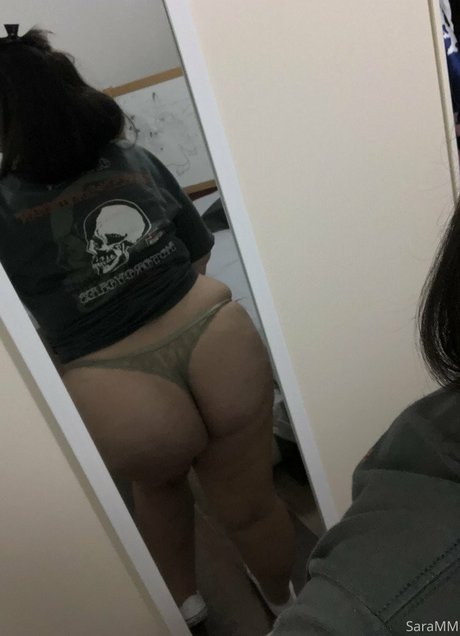 SaraMM star naked img