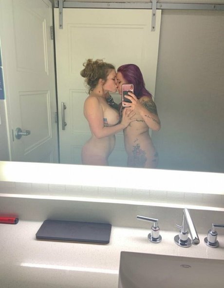 Tsunami RT hd pornstar photos