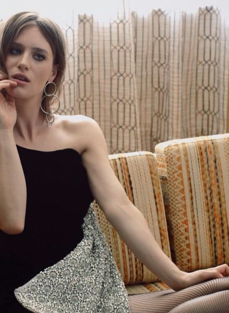 Mackenzie Davis porn actress images