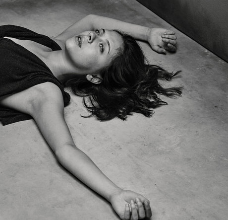 Bel Powley model pornographic archive