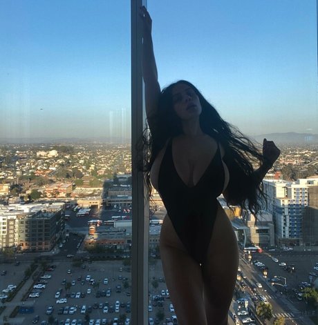 Jordan Taverner nudes actress gallery