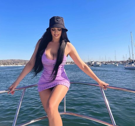 Jordan Taverner xxx pornstar pic