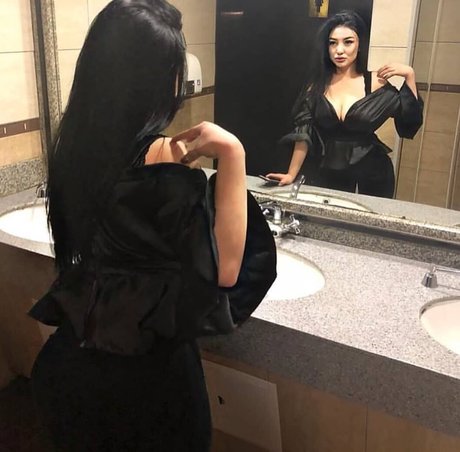 old young lesbian onlyfans naked pics