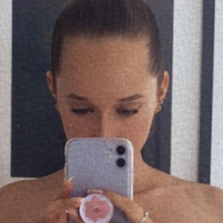 Blonde Douce nice model image