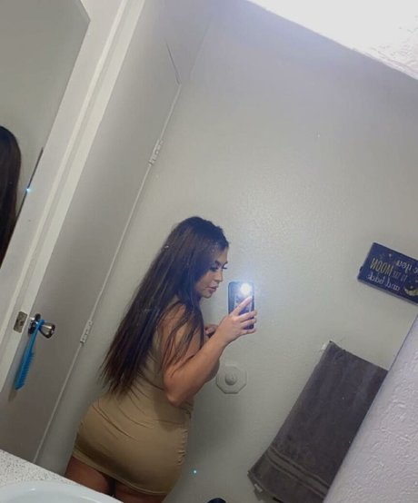 Carolina Corrales nude model galleries