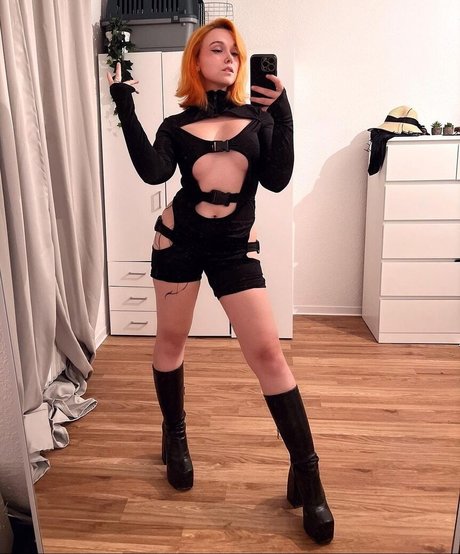 Feedeline pornstar nudes img